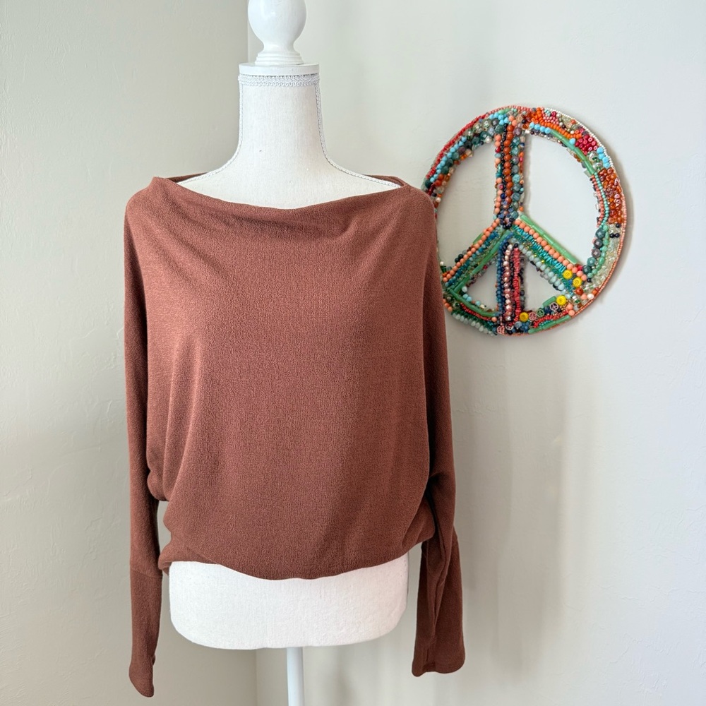 Chic Brown Off-the-Shoulder Sweater with Relaxed Fit